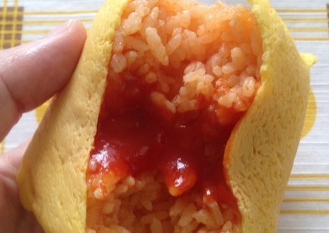 Omurice in portable form